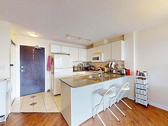4th image of 8100 Saba Rd #1307