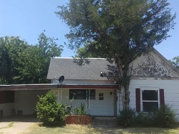 421 N 13th St, Frederick, OK 73542