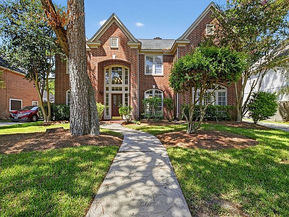 2nd image of 3523 Shady Village Dr