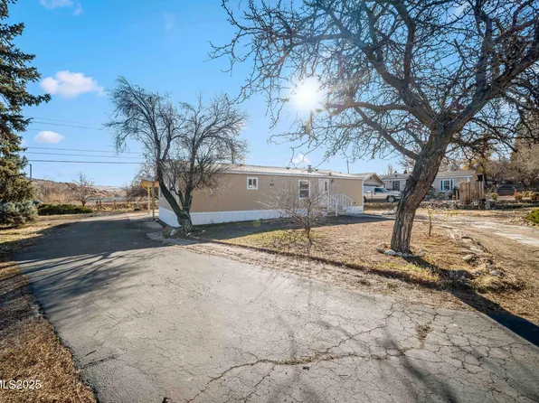 4688 E Leonesio Dr, Sun Valley, NV 89433