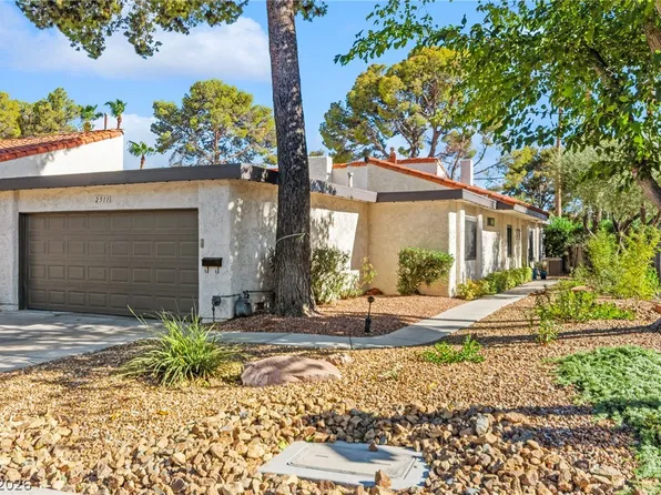 2511 Palmera Dr, Paradise, NV 89121