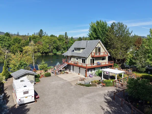 20551 Highway 62, Shady Cove, OR 97539