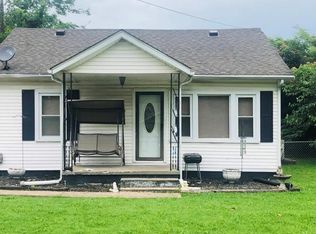504 Sanderson Dr, Hopkinsville, KY 42240