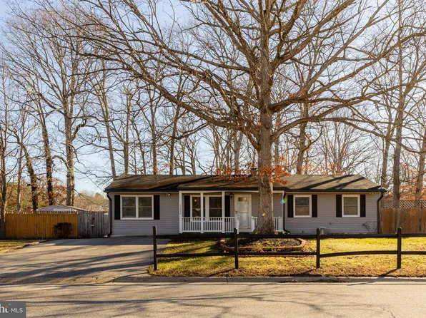 22056 Spring Valley Dr, Lexington Park, MD 20653