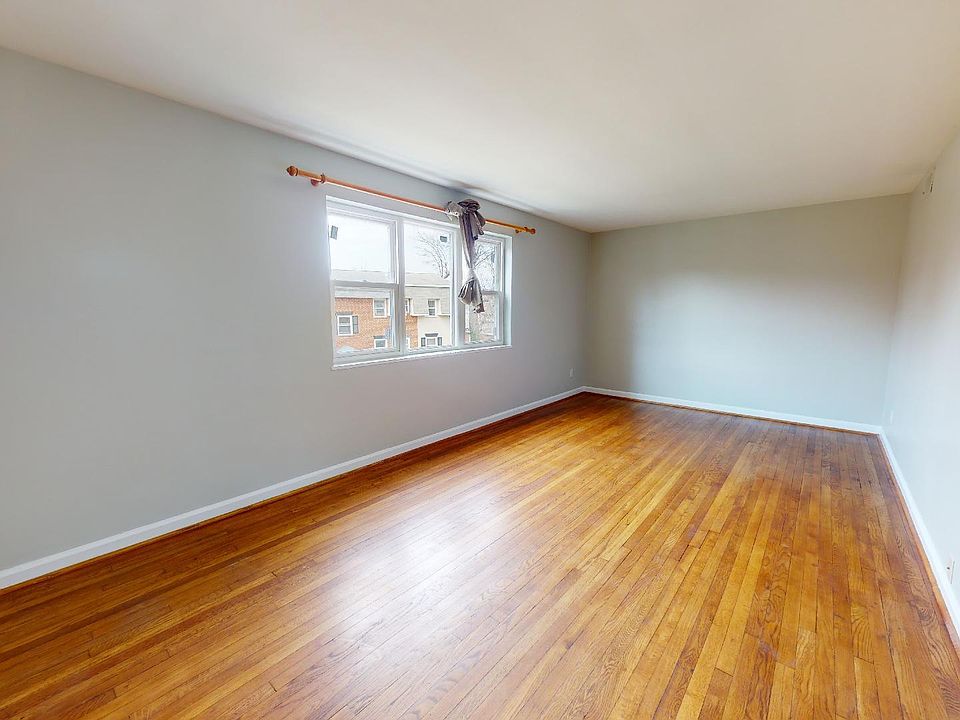 1st image of 6186 Greenwood Dr APT 201