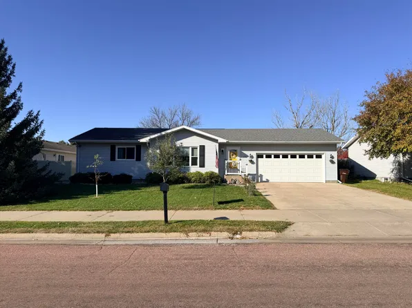 1705 N Minnesota St, Mitchell, SD 57301