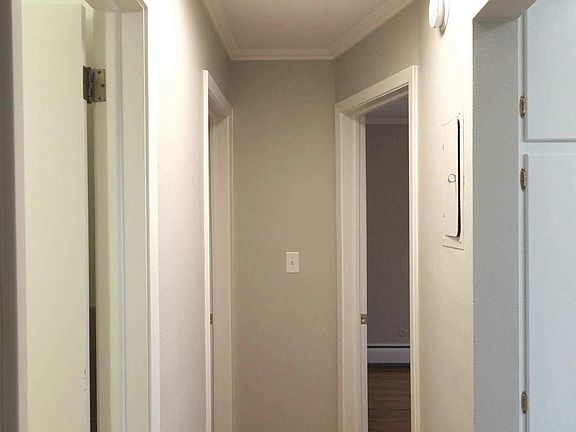 4th image of 1045 Cleveland Ave S APT 4
