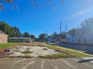 3200 Chestnut Ave, Newport News, VA 23607