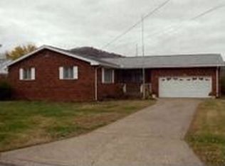 315 N 3rd Ave, Paden City, WV 26159