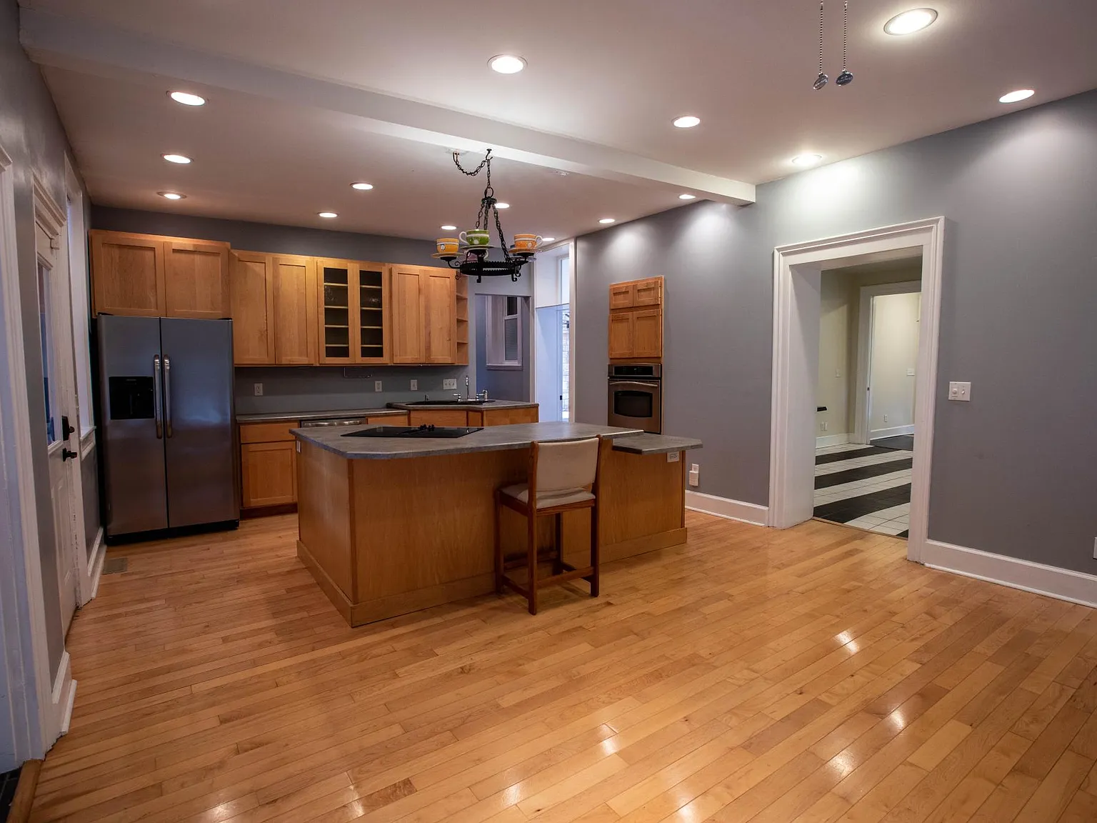 335 N 6th Street — Photo 3
