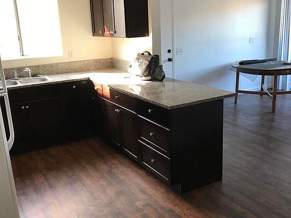 5th image of 1051 Rock Springs Rd APT 242