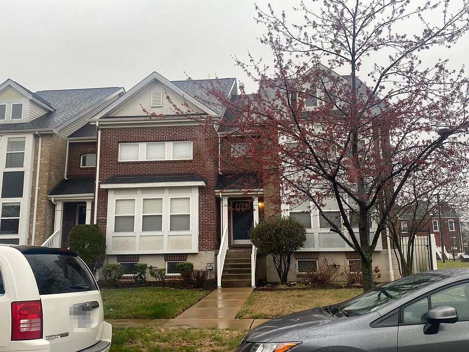 1st image of 3906 Olive St
