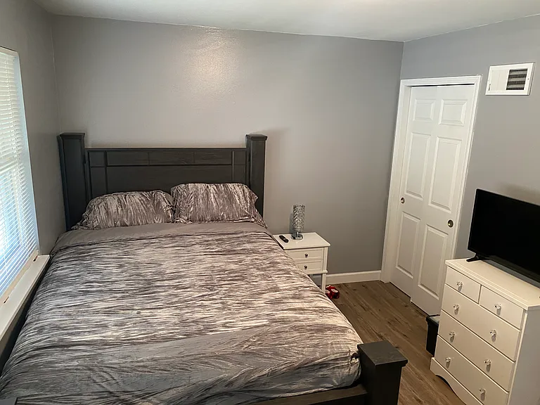 10101 Fite Cir — Photo 6