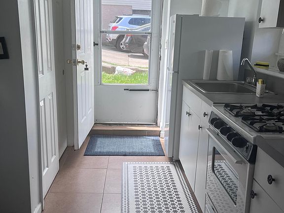 4th image of 179 Vineland Avenue # 1 St Fl