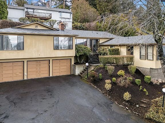 3rd image of 7140 & 7150 SE Thorburn St #7150-A