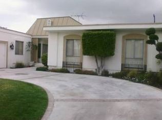 5565 W 63rd St, Los Angeles, CA 90056