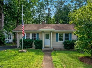 27 Voorhis Pl, Ringwood, NJ 07456
