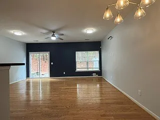 1401 Stone Manor Dr — Photo 11
