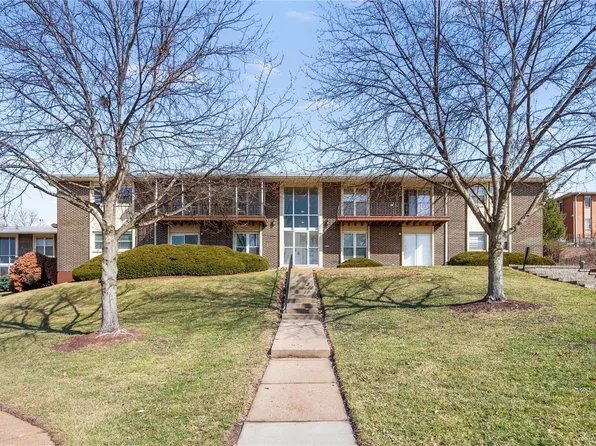 10371 Forest Brook Ln APT C, Saint Louis, MO 63146