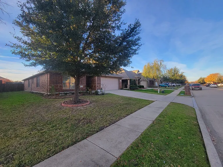 2356 Aurora Dr — Photo 22