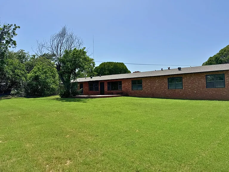 4115 Rivercrest Dr — Photo 37