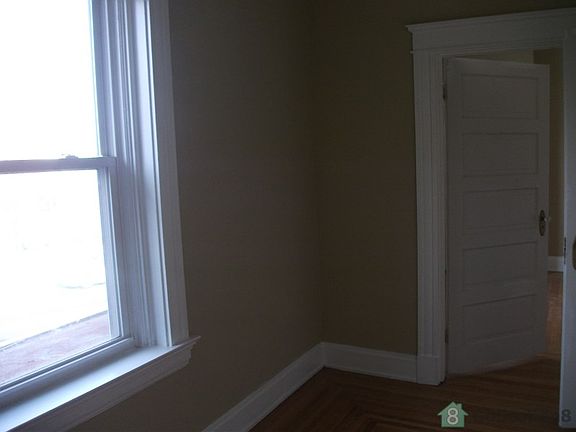5th image of 2263 Harrison Ave #2