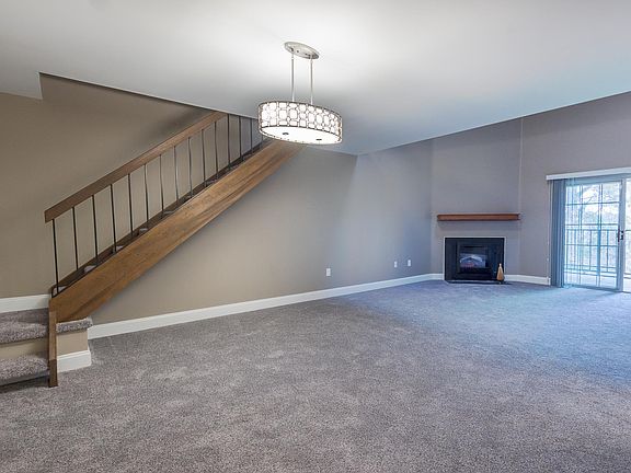 3rd image of 331 Westridge Cir