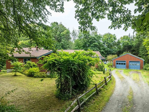 3rd image of 20 Barlow Road