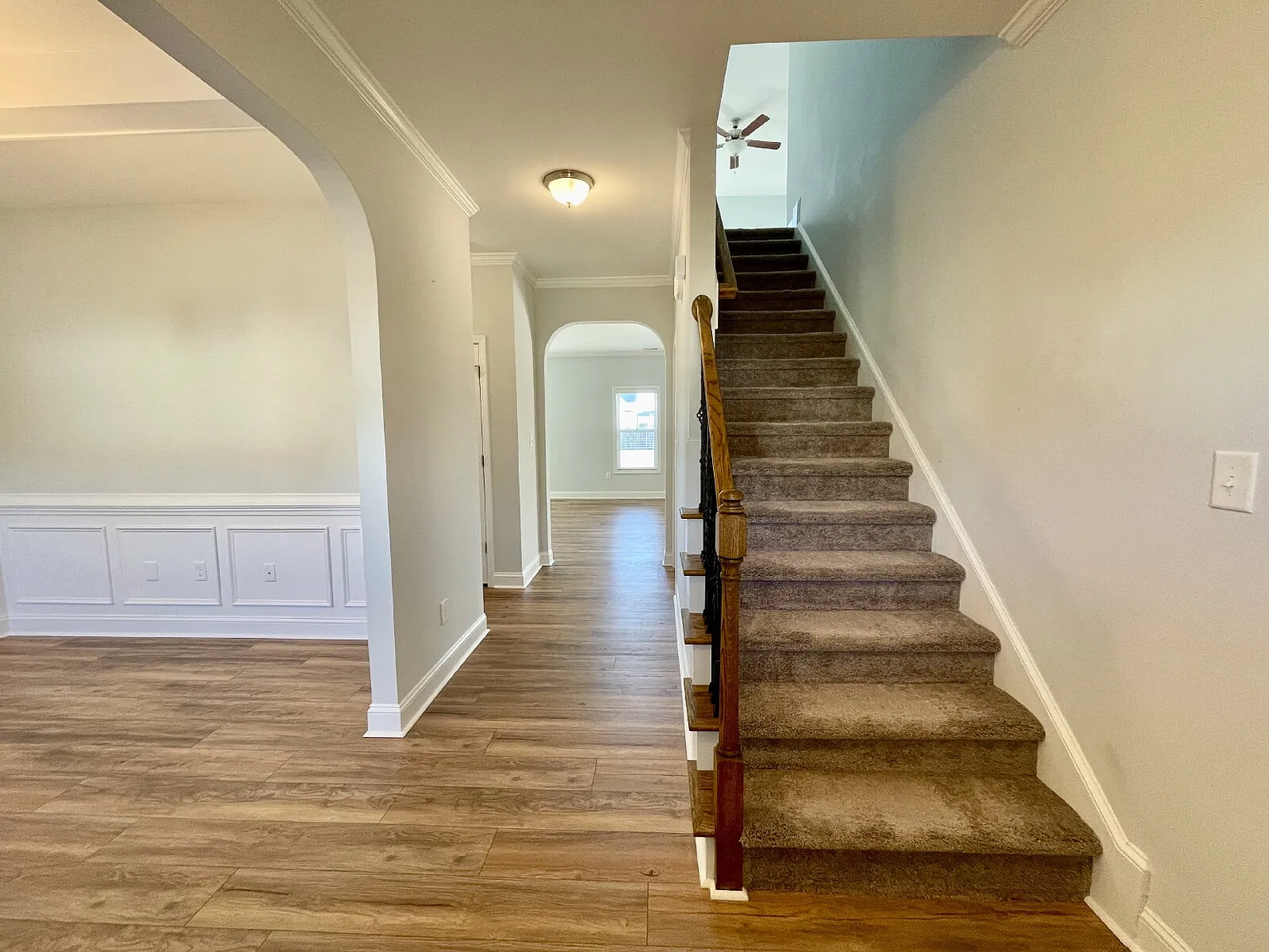 4 bed, 2.5 bath, $2,250 — Photo 2