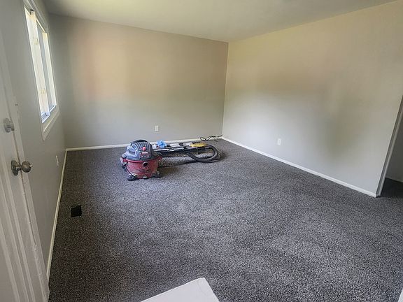 2nd image of 424 Third