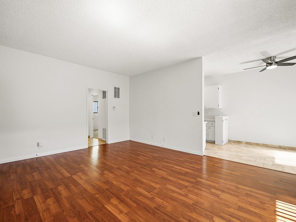 1st image of 1252 Granville Ave APT 6