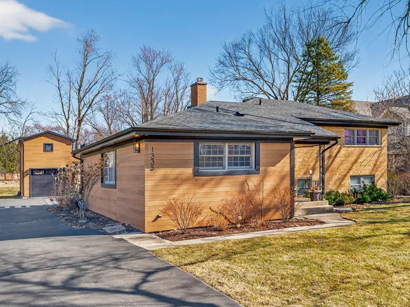 1335 Wilmot Rd, Deerfield, IL 60015