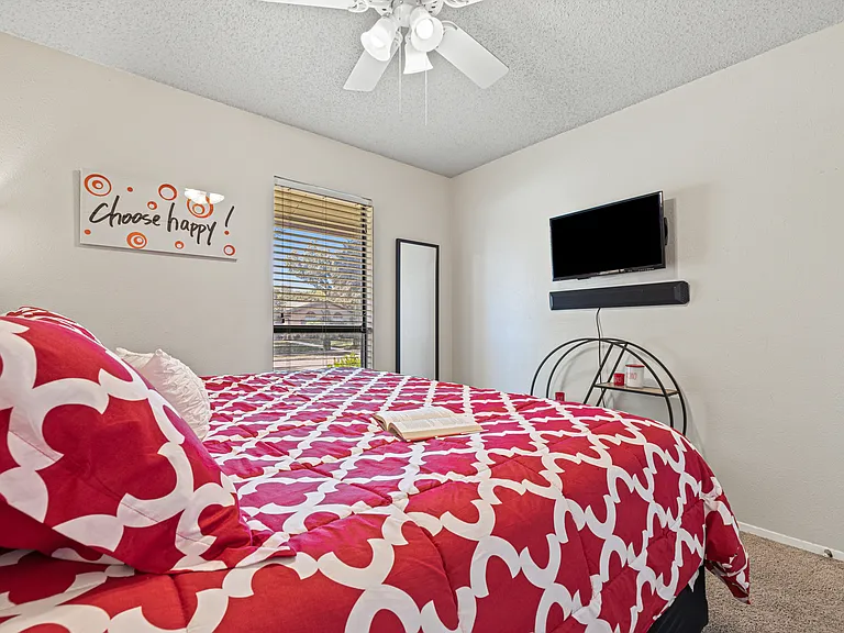 2916 Duchess Trl — Photo 24