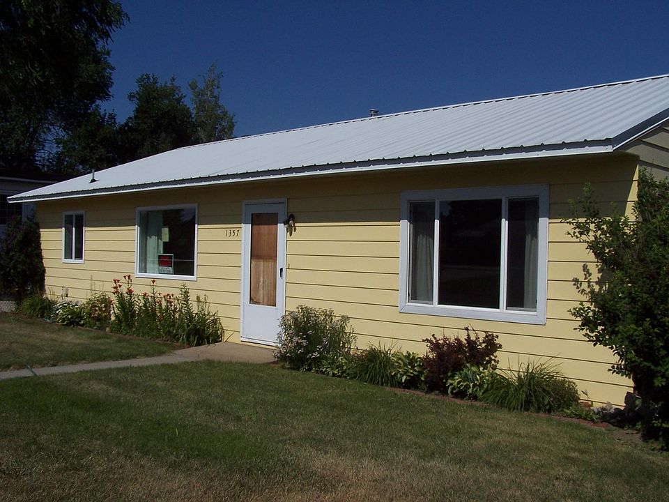 Front of house at 1357 Holloway Avenue