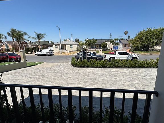 5th image of 7740 Bonner Ave