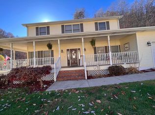 17 Cedar Trace Dr, Prestonsburg, KY 41653