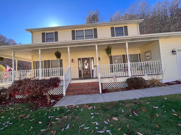 17 Cedar Trace Dr, Prestonsburg, KY 41653