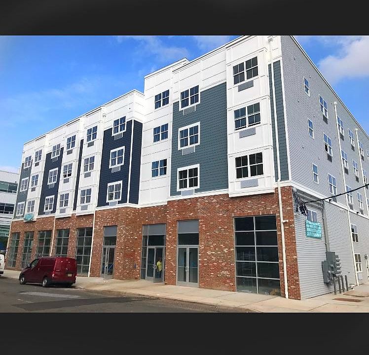 1st image of 138 Sussex Ave
