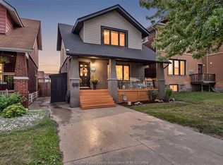 1362 Elsmere Ave, Windsor, ON N8X 4G8