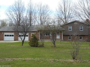 5459 Thompson Clark Rd, Bristolville, OH 44402