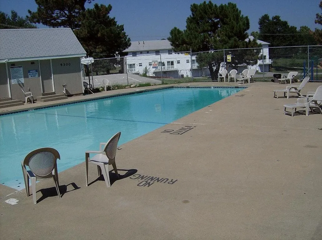 1 bed, 800 sqft, $850 — Photo 3