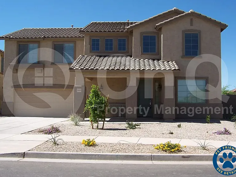 19605 E Carriage Way — Photo 1