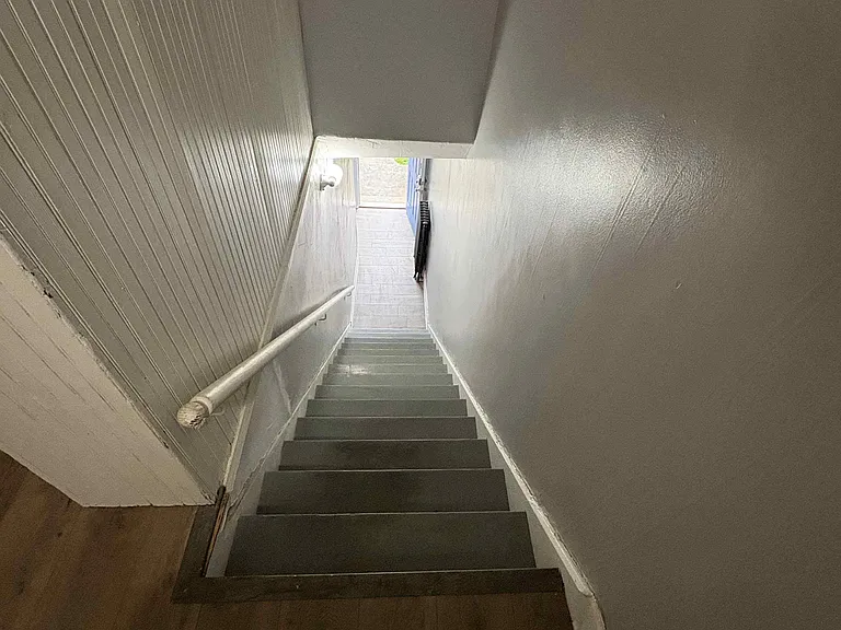 2727 Harris Ave #2 — Photo 3