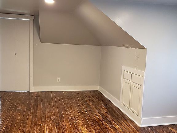 2nd Up Bedroom(partial view)