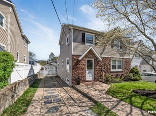 255 Windsor Rd, Wood Ridge, NJ 07075