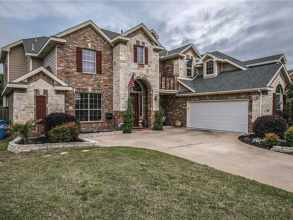 2nd image of 9905 Forest Hill Ct