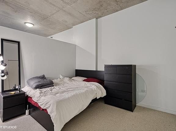 2nd image of 235 W Van Buren St Unit 3917