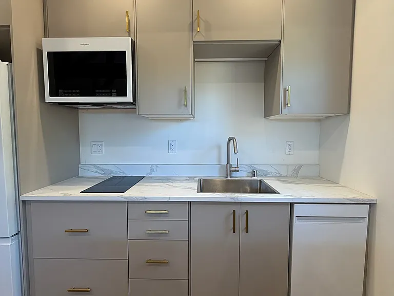 354 Fuller Ave #B — Photo 14
