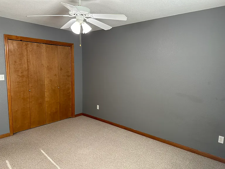925 N Field Stone Dr — Photo 30