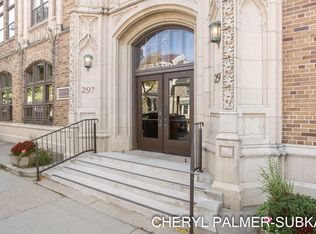 297 W Clay Ave APT 405, Muskegon, MI 49440